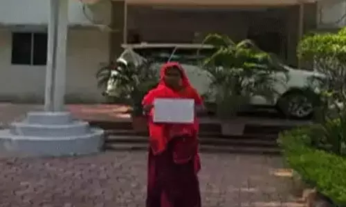 बीजेपी नेता पर 90 लाख की संपत्ति हड़पने का आरोप, पीड़ित महिला ने मांगी इच्छामृत्यु बीजेपी नेता पर 90 लाख की संपत्ति हड़पने का आरोप, पीड़ित महिला ने मांगी इच्छामृत्यु