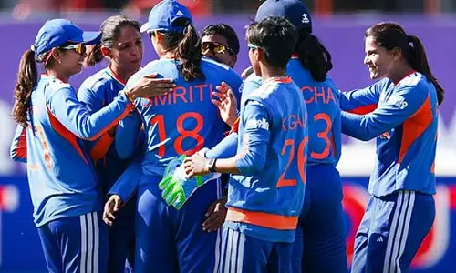 महिला T20 वर्ल्ड कप में भारत-पाक मुकाबले ने बनाया नया रिकॉर्ड महिला T20 वर्ल्ड कप में भारत-पाक मुकाबले ने बनाया नया रिकॉर्ड