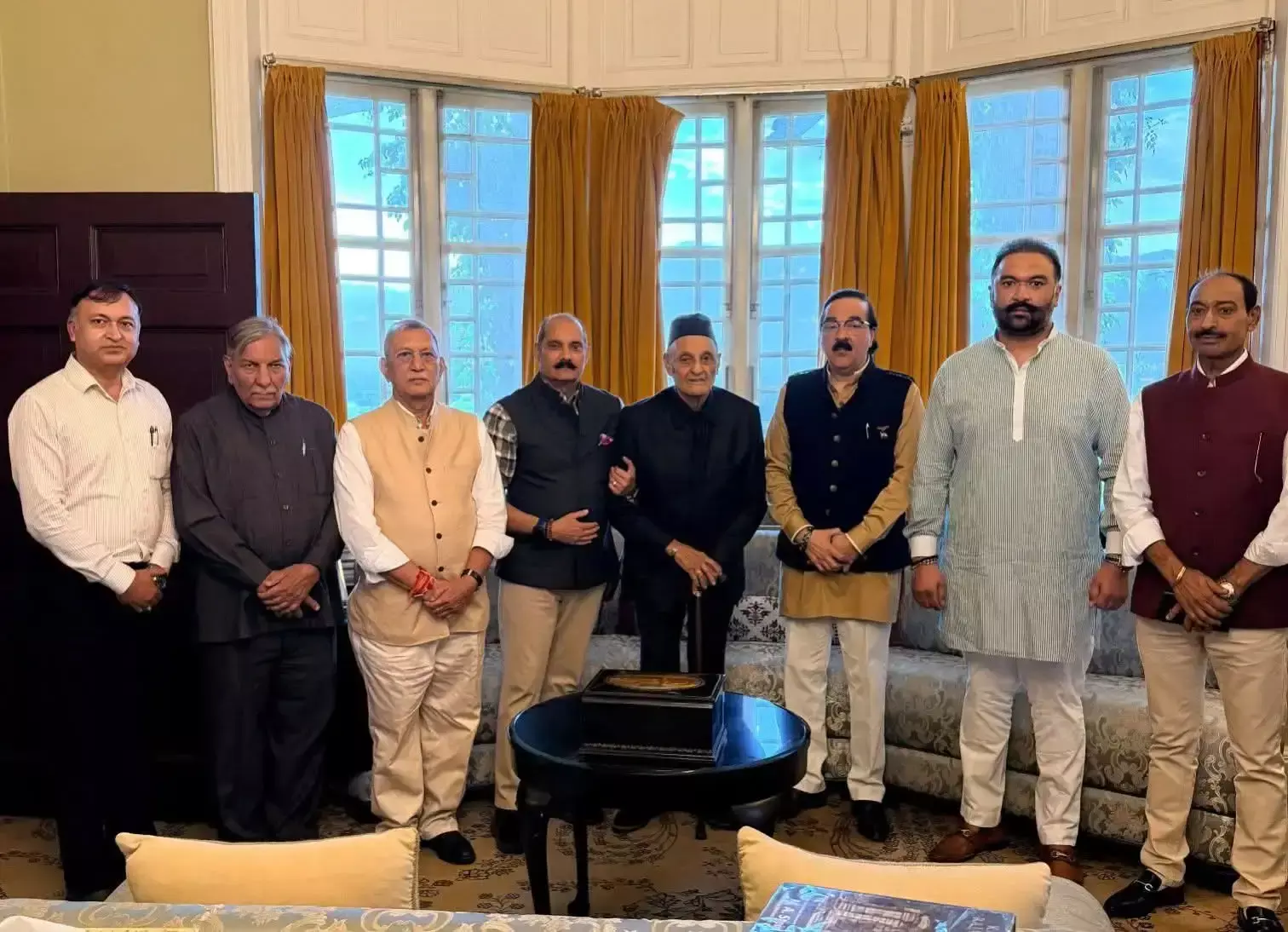 Jammu: धर्मार्थ ट्रस्ट बैठक में विकास योजनाओं पर हुआ विचार-विमर्श Jammu: धर्मार्थ ट्रस्ट बैठक में विकास योजनाओं पर हुआ विचार-विमर्श