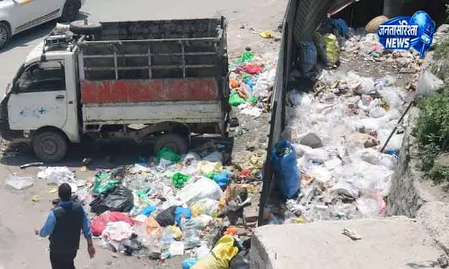 Mandi मनाली में कचरे से बिगड़ रही छवि Mandi मनाली में कचरे से बिगड़ रही छवि