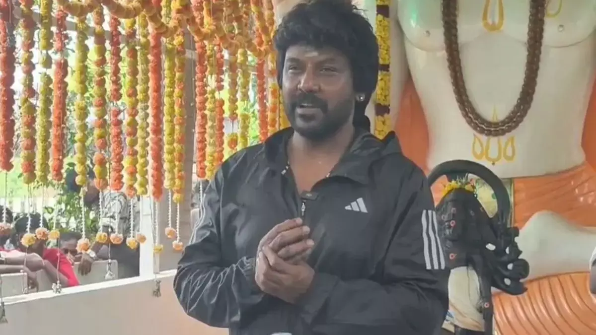 राघव लॉरेंस ने आलोचकों को दिया जवाब, कहा—मैं संवेदनशील मुद्दों के खिलाफ नहीं हूं राघव लॉरेंस ने आलोचकों को दिया जवाब, कहा—मैं संवेदनशील मुद्दों के खिलाफ नहीं हूं