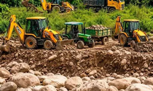 Himachal: जयसिंहपुर निवासियों ने अवैध खनन, धूल प्रदूषण पर जताई चिंता Himachal: जयसिंहपुर निवासियों ने अवैध खनन, धूल प्रदूषण पर जताई चिंता