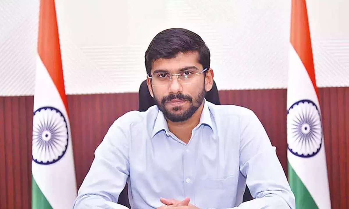 Andhra: SIR-2026 के तहत घर-घर जाकर वोटर वेरिफिकेशन आज से शुरू होगा Andhra: SIR-2026 के तहत घर-घर जाकर वोटर वेरिफिकेशन आज से शुरू होगा