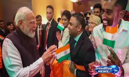 स्लोवाकिया में PM मोदी से मुलाकात पर भारतीय समुदाय की प्रतिक्रिया स्लोवाकिया में PM मोदी से मुलाकात पर भारतीय समुदाय की प्रतिक्रिया