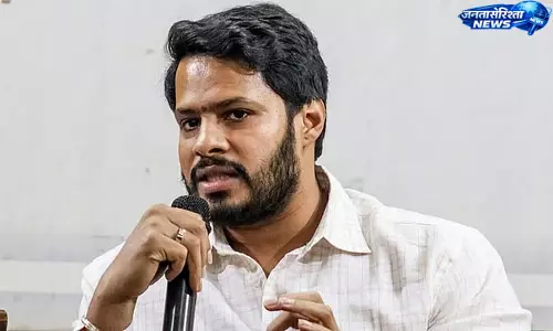 Bidadi भूमि विवाद: निखिल कुमारस्वामी ने राहुल गांधी से हस्तक्षेप की मांग की Bidadi भूमि विवाद: निखिल कुमारस्वामी ने राहुल गांधी से हस्तक्षेप की मांग की
