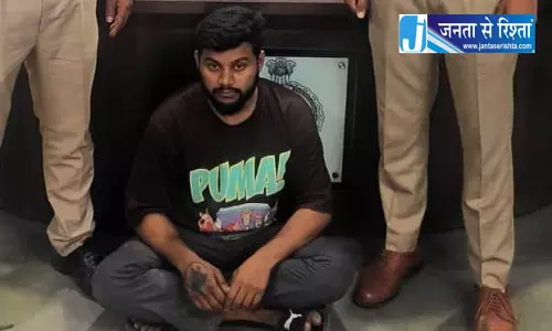 किराये पर ट्रेलर वाहन लेकर रायपुर में बेचा, शातिर ठग गिरफ्तार किराये पर ट्रेलर वाहन लेकर रायपुर में बेचा, शातिर ठग गिरफ्तार