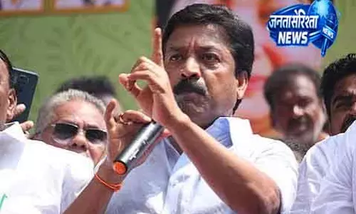 Chennai AIADMK में परिवारवाद पर उठे सवाल Chennai AIADMK में परिवारवाद पर उठे सवाल