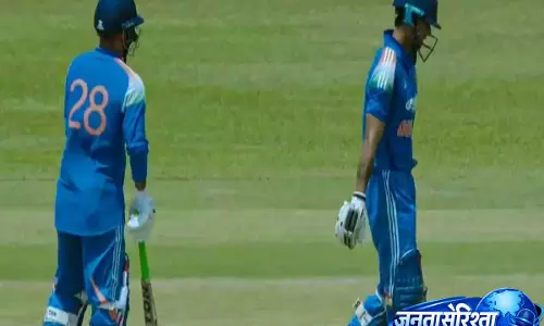 IND A vs SL A: डिकवेला और फर्नांडो क्रीज पर, श्रीलंका की सधी हुई शुरुआत IND A vs SL A: डिकवेला और फर्नांडो क्रीज पर, श्रीलंका की सधी हुई शुरुआत