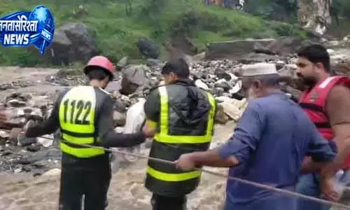 उत्तर-पश्चिम Pakistan में तूफ़ान और बारिश से 7 लोगों की मौत उत्तर-पश्चिम Pakistan में तूफ़ान और बारिश से 7 लोगों की मौत