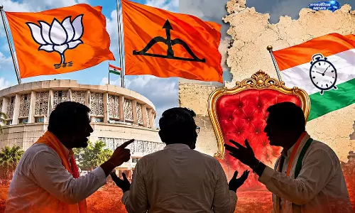 नासिक MLC: निर्दलीय के हटने से भी सियासी हलचल जारी नासिक MLC: निर्दलीय के हटने से भी सियासी हलचल जारी