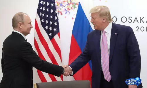 अपने 80वें जन्मदिन पर ट्रंप को पुतिन और Zelenskyy से अलग-अलग कॉल आए अपने 80वें जन्मदिन पर ट्रंप को पुतिन और Zelenskyy से अलग-अलग कॉल आए