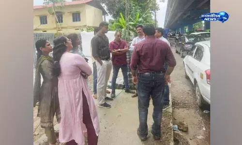 Kerala : पेयजल पाइपलाइन क्षति सुधार के लिए जल प्राधिकरण की कार्रवाई शुरू Kerala : पेयजल पाइपलाइन क्षति सुधार के लिए जल प्राधिकरण की कार्रवाई शुरू
