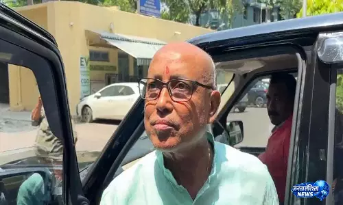 नगर पालिका भर्ती घोटाले की जांच में पूछताछ के बाद TMC MLA रथिन घोष ED ऑफिस से निकले नगर पालिका भर्ती घोटाले की जांच में पूछताछ के बाद TMC MLA रथिन घोष ED ऑफिस से निकले