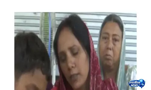 उत्तराखंड में मारे गए BJP कार्यकर्ता के परिवार ने न्याय की मांग की, पुलिस पर आरोप उत्तराखंड में मारे गए BJP कार्यकर्ता के परिवार ने न्याय की मांग की, पुलिस पर आरोप