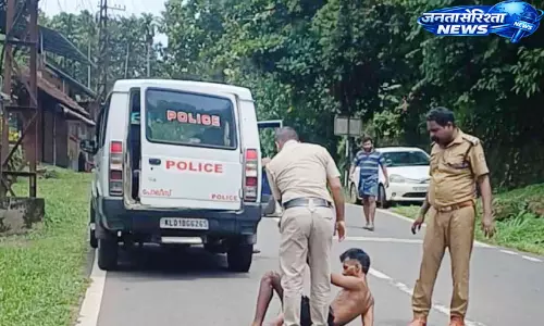 Kerala : गांजे के नशे में युवक ने गैस सिलेंडर खोलकर आत्महत्या की कोशिश Kerala : गांजे के नशे में युवक ने गैस सिलेंडर खोलकर आत्महत्या की कोशिश