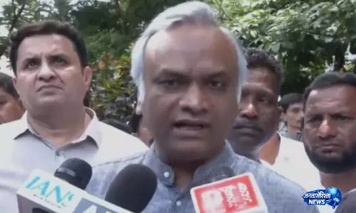 प्रियांक खड़गे ने RSS इवेंट पर VCs से माफी मांगने की सथेसन की मांग का सपोर्ट किया प्रियांक खड़गे ने RSS इवेंट पर VCs से माफी मांगने की सथेसन की मांग का सपोर्ट किया