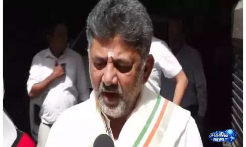 Karnataka में असली लाभार्थियों के लिए गारंटी बंद नहीं होगी: डी के शिवकुमार Karnataka में असली लाभार्थियों के लिए गारंटी बंद नहीं होगी: डी के शिवकुमार