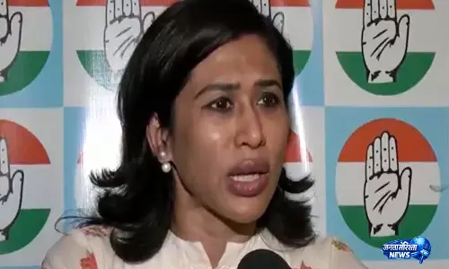 शमा मोहम्मद का तंज—हिम्मत है तो NCPI सिंबल पर फिर से चुनाव लड़ें बागी सांसद शमा मोहम्मद का तंज—हिम्मत है तो NCPI सिंबल पर फिर से चुनाव लड़ें बागी सांसद