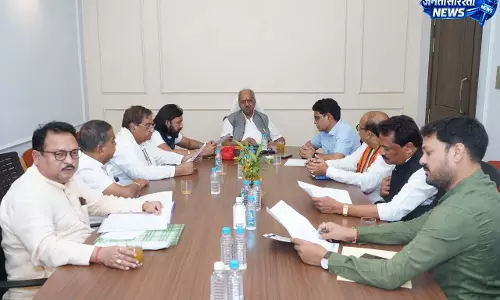 लोकसभा सांसद बृजमोहन अग्रवाल ने ली कोर ग्रुप की बैठक लोकसभा सांसद बृजमोहन अग्रवाल ने ली कोर ग्रुप की बैठक
