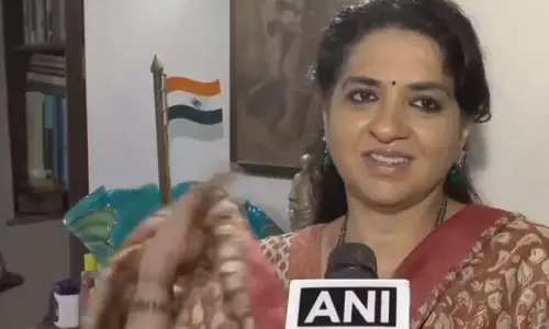 “ऑपरेशन टाइगर नहीं, ऑपरेशन प्रगति है”—शिवसेना नेता शायना एनसी का बड़ा बयान “ऑपरेशन टाइगर नहीं, ऑपरेशन प्रगति है”—शिवसेना नेता शायना एनसी का बड़ा बयान