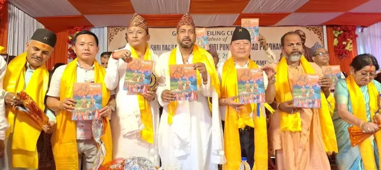 सिलीगुड़ी में दो सामाजिक अग्रदूतों की मूर्तियों का किया गया अनावरण सिलीगुड़ी में दो सामाजिक अग्रदूतों की मूर्तियों का किया गया अनावरण