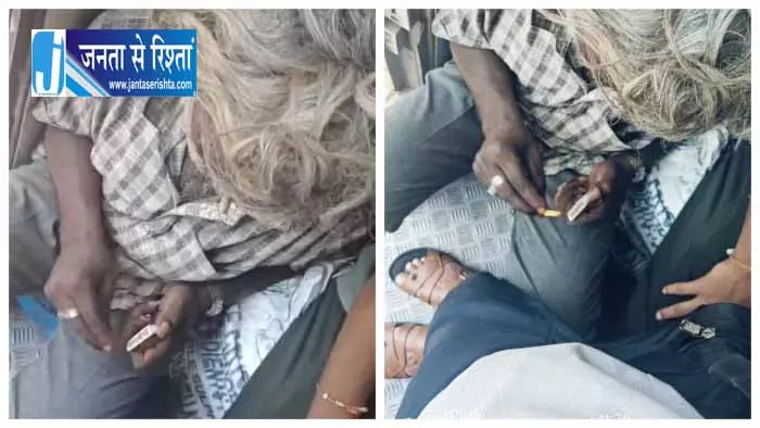 सफर करते समय नशेड़ियों से ट्रेन यात्री परेशान, उत्कल एक्सप्रेस की तस्वीर वायरल सफर करते समय नशेड़ियों से ट्रेन यात्री परेशान, उत्कल एक्सप्रेस की तस्वीर वायरल