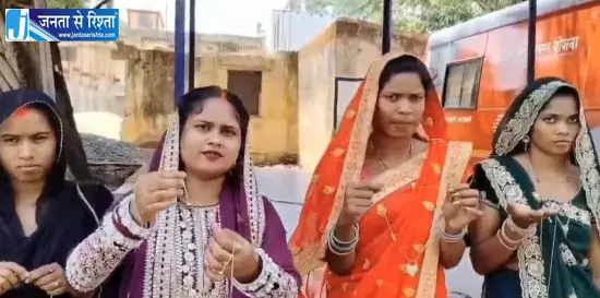 1 हजार की आर्टिफिशियल मंगलसूत्र बांटी गई थी, मुख्यमंत्री कन्या विवाह योजना में कोई अनियमितता नहीं : विभाग 1 हजार की आर्टिफिशियल मंगलसूत्र बांटी गई थी, मुख्यमंत्री कन्या विवाह योजना में कोई अनियमितता नहीं : विभाग