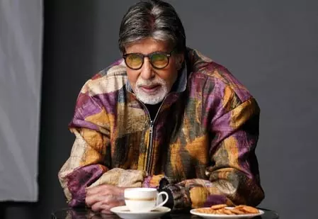 शब्दों को अपना रंग देकर बना देते हैं और खूबसूरत... आम लोगों की भाषा की रचनात्मकता को अमिताभ ने सराहा शब्दों को अपना रंग देकर बना देते हैं और खूबसूरत... आम लोगों की भाषा की रचनात्मकता को अमिताभ ने सराहा