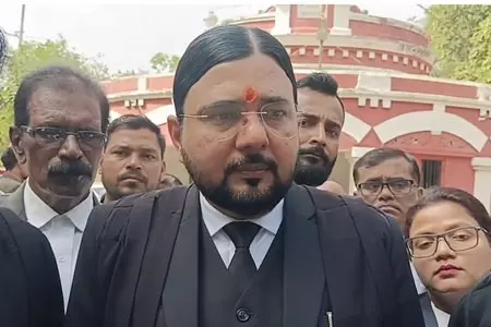 खान सर बहुत बड़े कलाकार, स्क्रिप्टेड स्टोरी से रौशन आनंद को फंसाया: अधिवक्ता निरंजन कुमार सिंह खान सर बहुत बड़े कलाकार, स्क्रिप्टेड स्टोरी से रौशन आनंद को फंसाया: अधिवक्ता निरंजन कुमार सिंह