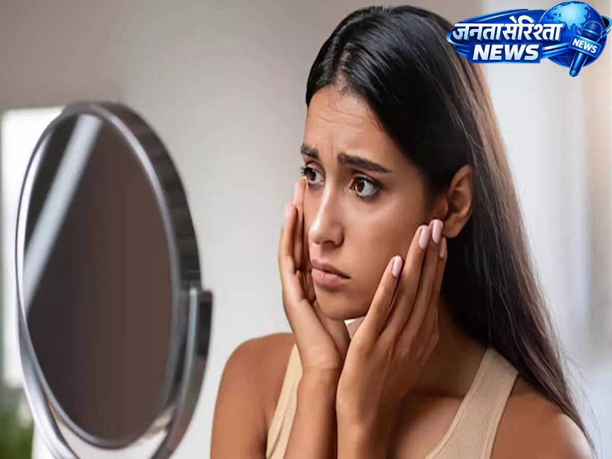 बार-बार फेस वॉश के बाद भी क्यों बढ़ जाती है ऑयली स्किन की समस्या? बार-बार फेस वॉश के बाद भी क्यों बढ़ जाती है ऑयली स्किन की समस्या?