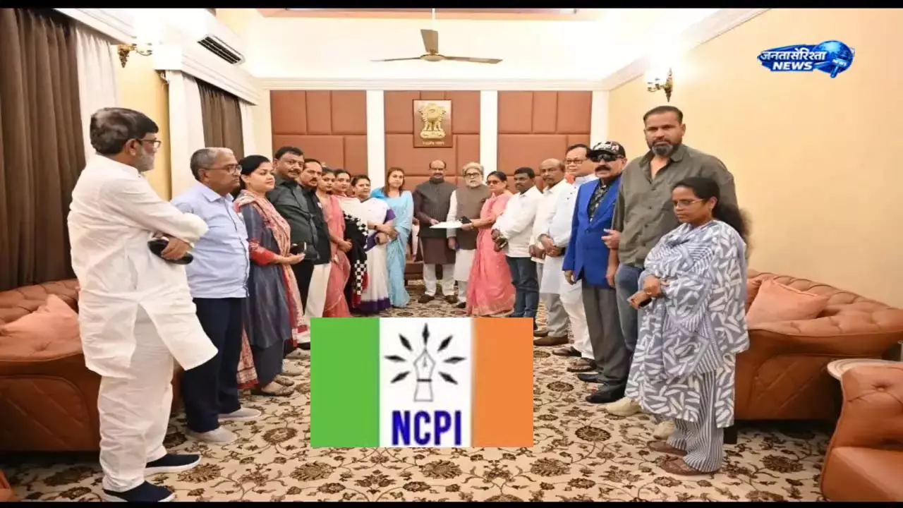 TMC Rebels Controversy:‘दलबदलुओं को नकारें’ से ‘स्वीकारें’ तक सफर TMC Rebels Controversy:‘दलबदलुओं को नकारें’ से ‘स्वीकारें’ तक सफर