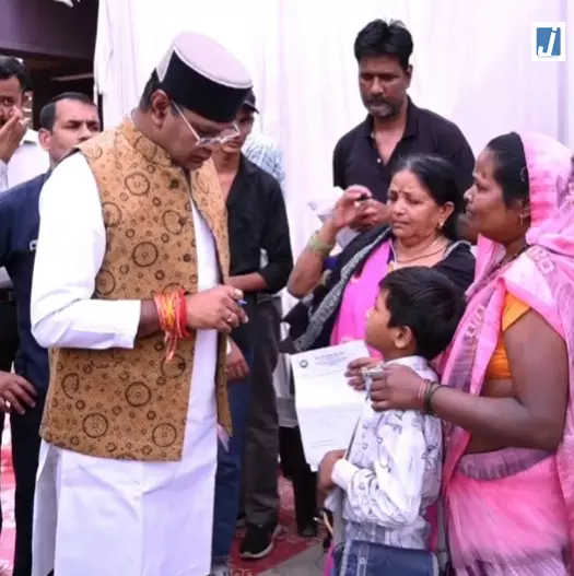 किडनी बीमारी से जूझ रहे बच्चे के लिए मंत्री बने ‘संजीवनी’, मंत्री सारंग का बड़ा आश्वासन किडनी बीमारी से जूझ रहे बच्चे के लिए मंत्री बने ‘संजीवनी’, मंत्री सारंग का बड़ा आश्वासन