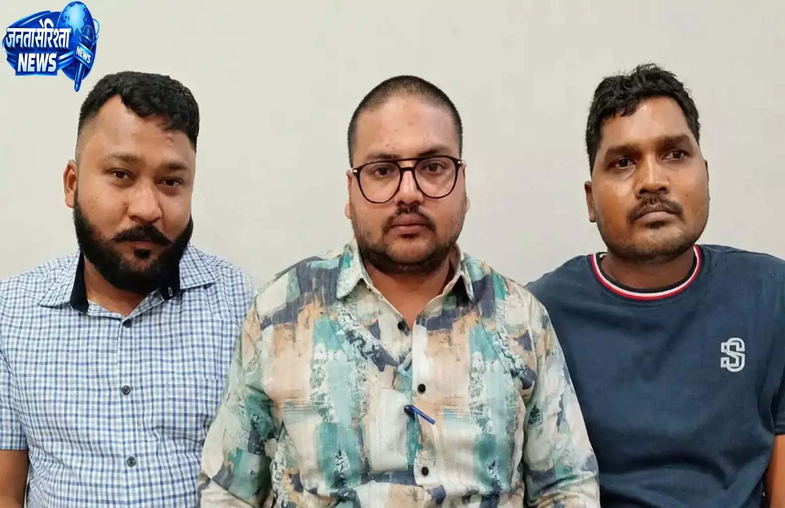 जनपद पंचायत में ACB की बड़ी कार्रवाई, CEO समेत तीन लोग रिश्वत लेते गिरफ्तार जनपद पंचायत में ACB की बड़ी कार्रवाई, CEO समेत तीन लोग रिश्वत लेते गिरफ्तार
