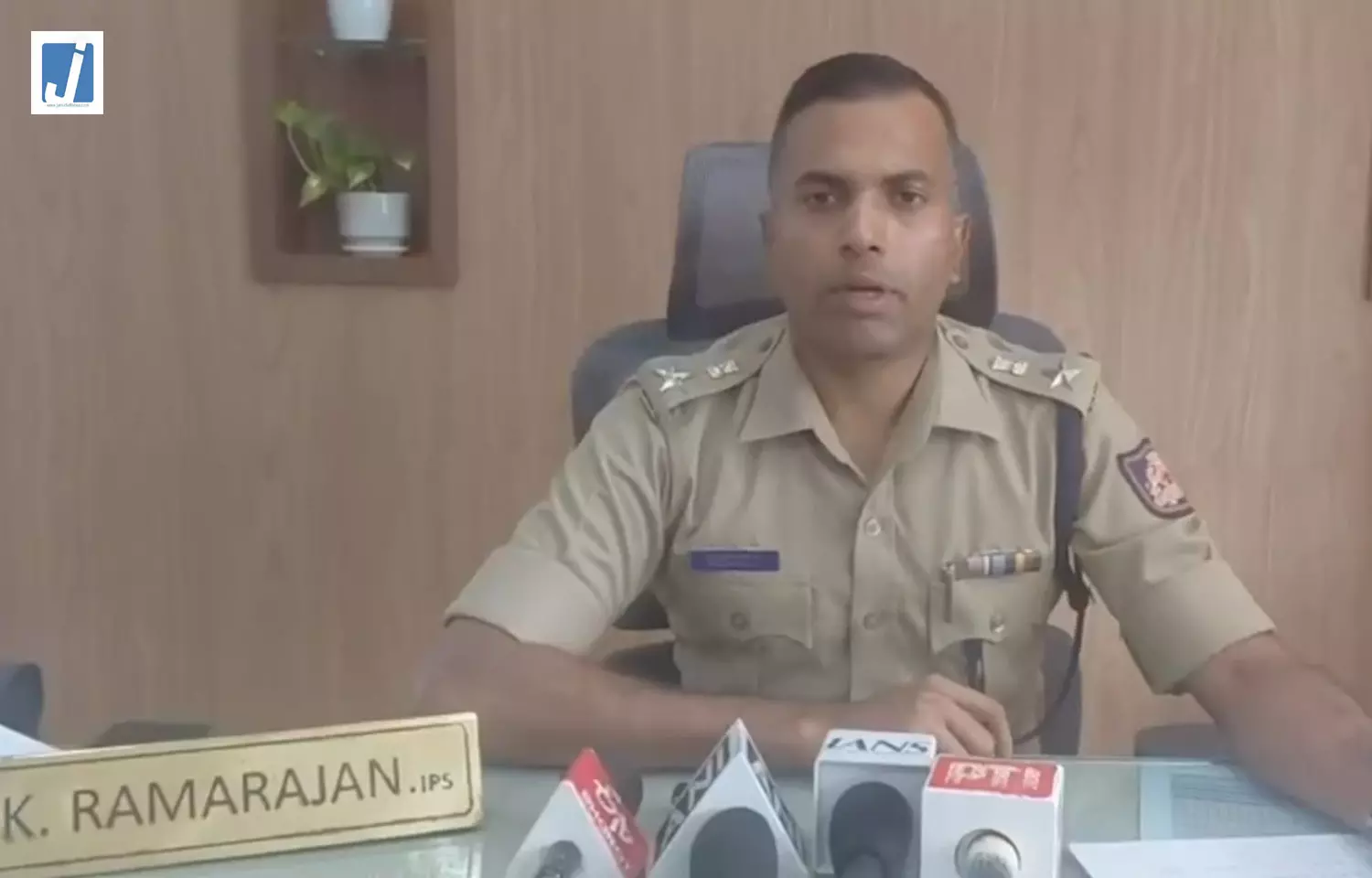 सड़क हादसे के बाद ‘हार्ट अटैक’ समझी गई मौत निकली हत्या, पत्नी और प्रेमी पर साजिश का आरोप सड़क हादसे के बाद ‘हार्ट अटैक’ समझी गई मौत निकली हत्या, पत्नी और प्रेमी पर साजिश का आरोप