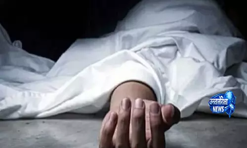 पत्नी की हत्या कर, 12 घंटे तक शव के साथ सोता रहा युवक पत्नी की हत्या कर, 12 घंटे तक शव के साथ सोता रहा युवक