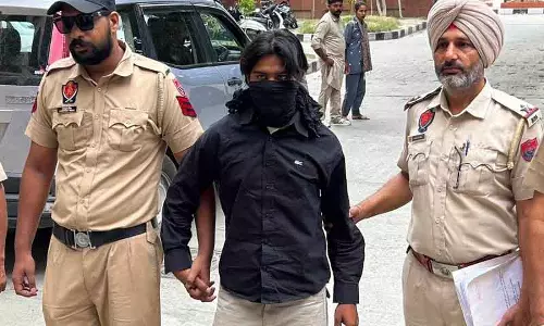 Bathinda मिलिट्री ज़ोन में स्पाई कैम मिलने से सुरक्षा में सेंध Bathinda मिलिट्री ज़ोन में स्पाई कैम मिलने से सुरक्षा में सेंध