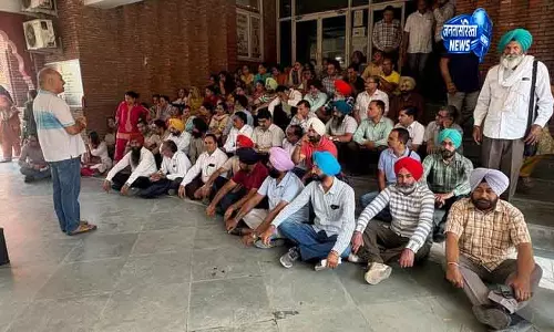 Amritsar में जनगणना कार्य को लेकर शिक्षकों ने जताई नाराजगी