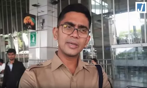 महिला के साथ दुष्कर्म और ब्लैकमेलिंग का आरोप, दो आरोपी गिरफ्तार; तीसरे की तलाश जारी महिला के साथ दुष्कर्म और ब्लैकमेलिंग का आरोप, दो आरोपी गिरफ्तार; तीसरे की तलाश जारी