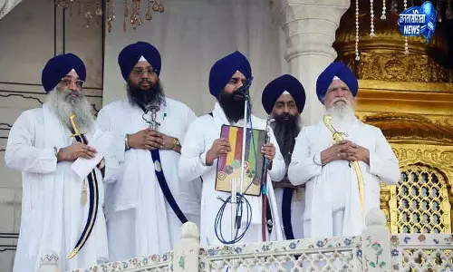 ‘गुरु दोखी’ विवाद पर Punjab की राजनीति गरमाई ‘गुरु दोखी’ विवाद पर Punjab की राजनीति गरमाई