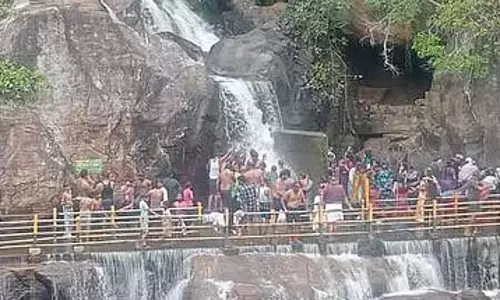 Manimutharu झरने में 12 दिन बाद फिर से नहाने की अनुमति, पर्यटकों के लिए खुला पर्यटन स्थल