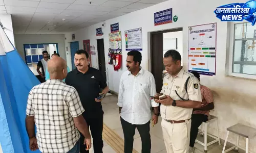 Keonjhar : पुलिस मुठभेड़, ₹8.18 लाख डकैती का आरोपी प्रभात मल्लिक घायल Keonjhar : पुलिस मुठभेड़, ₹8.18 लाख डकैती का आरोपी प्रभात मल्लिक घायल