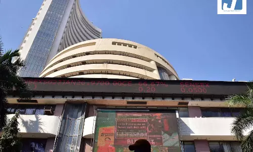 भारतीय शेयर बाजार तेजी के साथ खुला, सेंसेक्स 76,500 के पार भारतीय शेयर बाजार तेजी के साथ खुला, सेंसेक्स 76,500 के पार