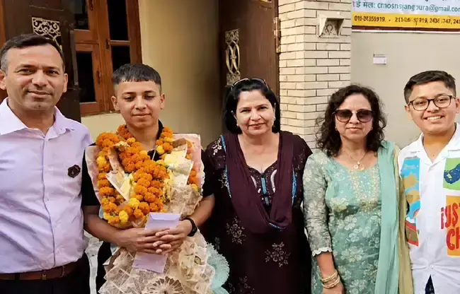 Sonipat: आर्मी लेफ्टिनेंट बनीं शीतल मेहलान का भव्य अभिनंदन Sonipat: आर्मी लेफ्टिनेंट बनीं शीतल मेहलान का भव्य अभिनंदन