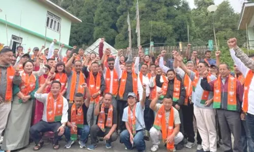 Bharatiya Janata Party सिक्किम इकाई ने बरफंग और यांगंग से आए 15 परिवारों का किया स्वागत Bharatiya Janata Party सिक्किम इकाई ने बरफंग और यांगंग से आए 15 परिवारों का किया स्वागत