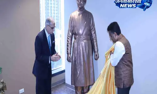 भारतीय राजनीतिक कार्यक्रम में विवेकानंद प्रतिमा का अनावरण किया गया भारतीय राजनीतिक कार्यक्रम में विवेकानंद प्रतिमा का अनावरण किया गया