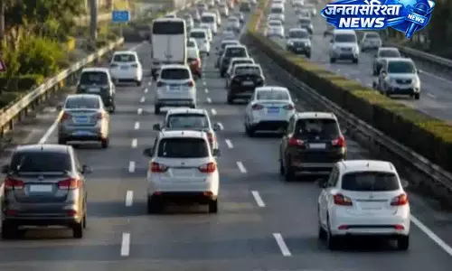 Sikkim में सरकारी गाड़ियों पर लगी पाबंदियां हटीं, खर्च कटौती जारी Sikkim में सरकारी गाड़ियों पर लगी पाबंदियां हटीं, खर्च कटौती जारी