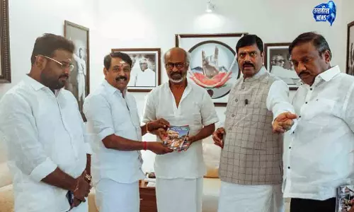 Chennai रजनी से मुलाकात को लेकर सियासी चर्चा तेज Chennai रजनी से मुलाकात को लेकर सियासी चर्चा तेज