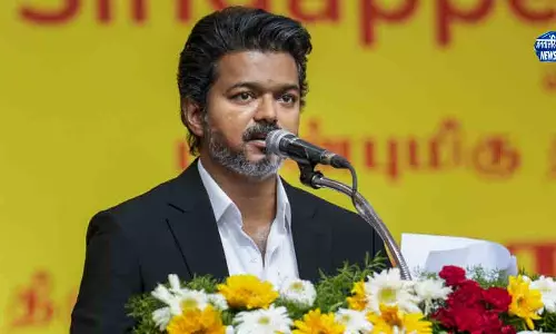 Chennai बिजली संकट पर CM विजय की समीक्षा बैठक Chennai बिजली संकट पर CM विजय की समीक्षा बैठक