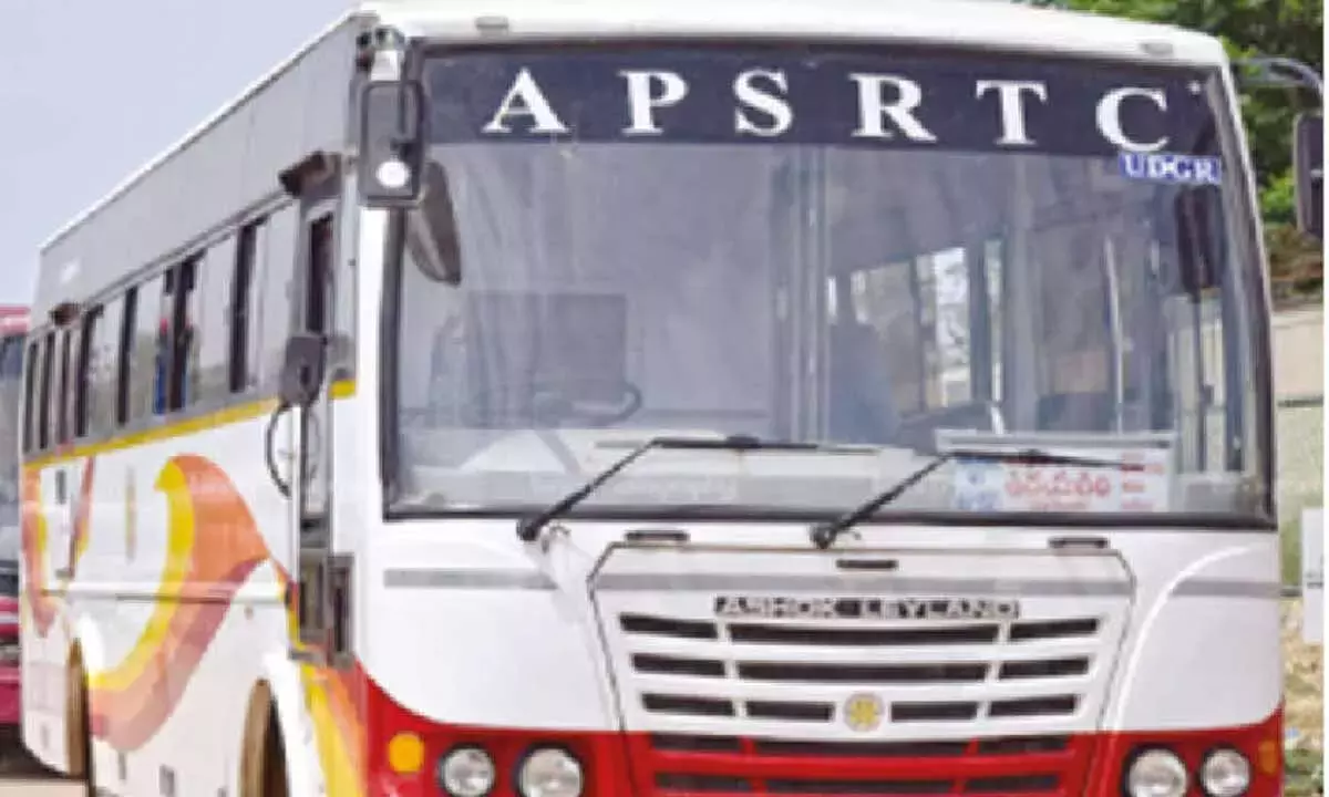 APSRTC ने ज़मीन लीज़ का बचाव किया, PPP के बारे में साफ़ जानकारी दी APSRTC ने ज़मीन लीज़ का बचाव किया, PPP के बारे में साफ़ जानकारी दी