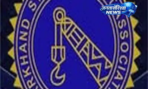 झारखंड T20 लीग: MI और RCB के स्काउट्स रांची पहुंचे झारखंड T20 लीग: MI और RCB के स्काउट्स रांची पहुंचे